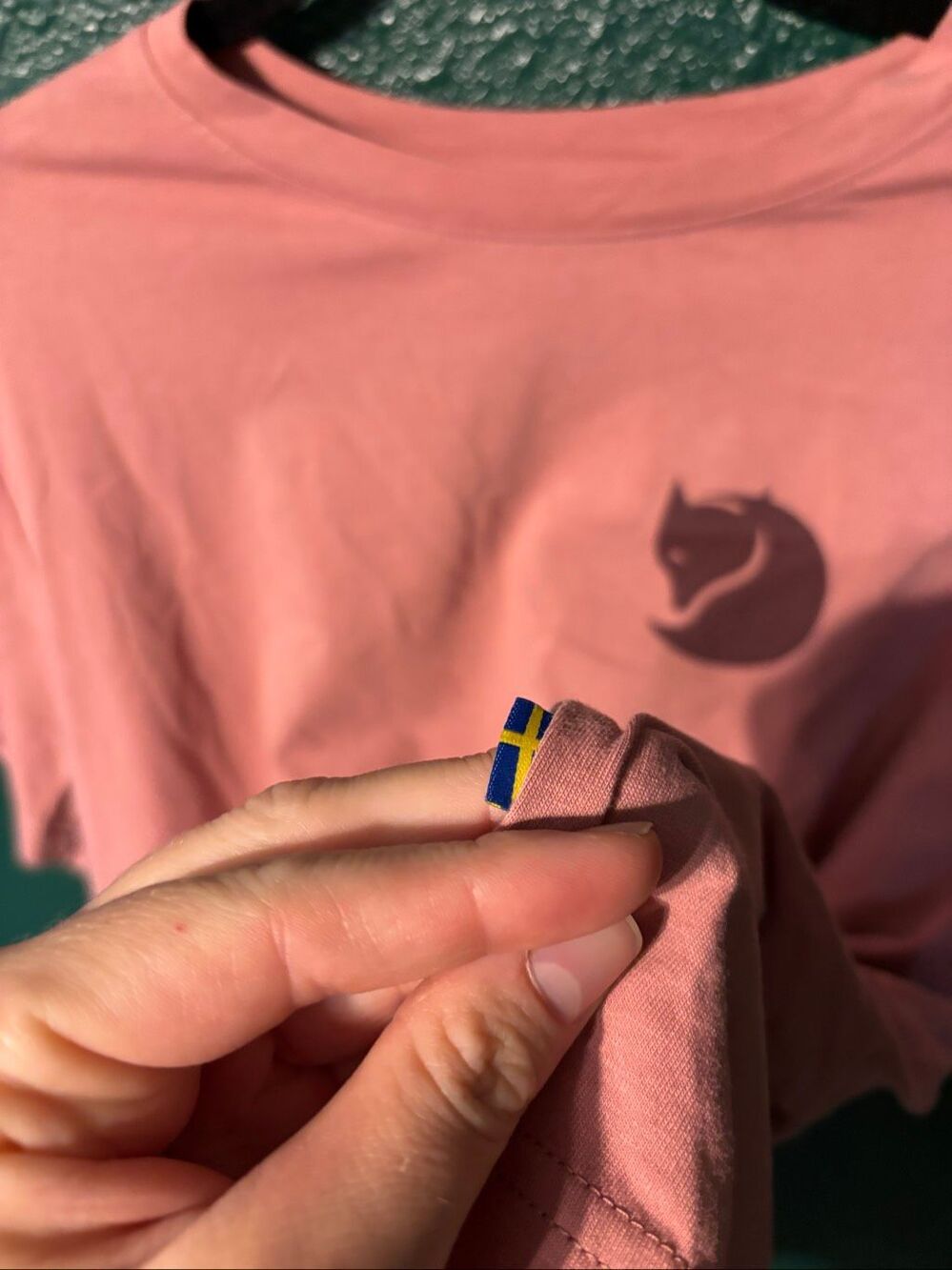 FjallRaven Women’s Pink Shirt Sz XL - Picture 2 of 4